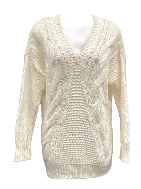 Women's Icelandic Wool SweatersSweater By Charlotte Russe In White, Size: M