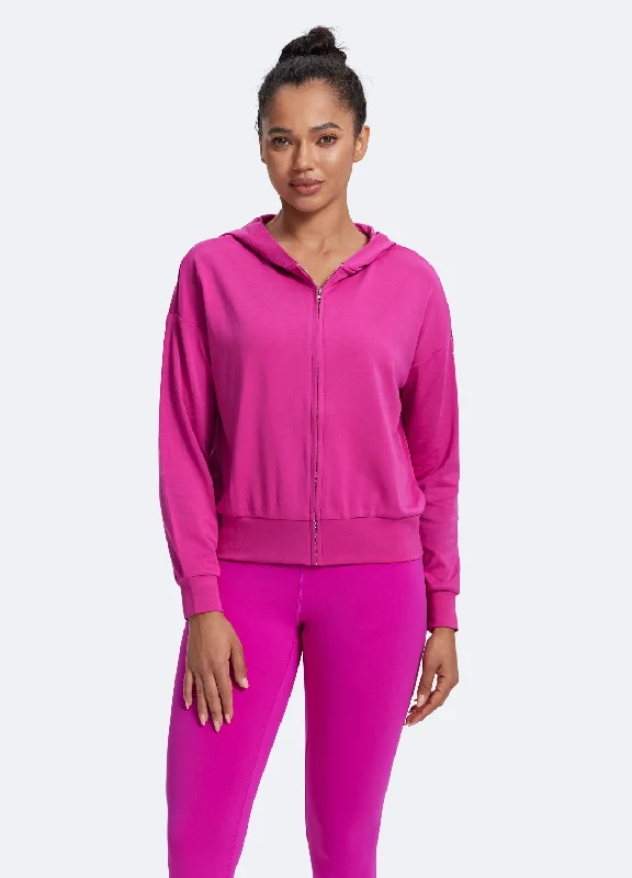 Women's Hooded Sweatshirts with Straight WaistClassic Fit Hoodie