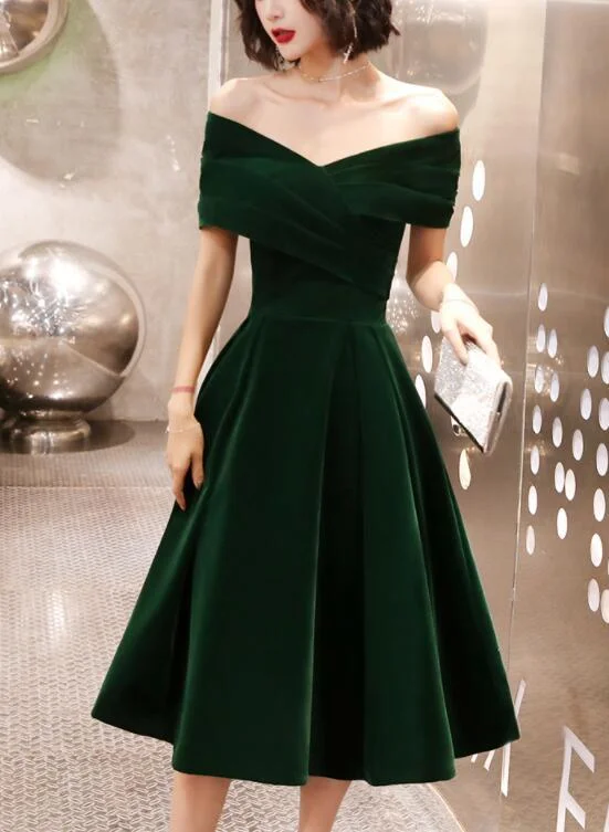 Women's Shirt Collar DressesGreen Velvet Off Shoulder Vintage Style Bridesmaid Dress Tea Length Party Dress Homecoming Dress