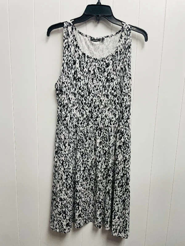 Women's Wrap DressesBlack & White Dress Casual Short Apt 9, Size Xl